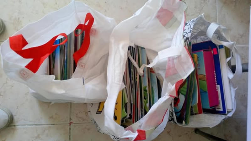 Her sene olduğu gibi bu yıl da çocuklarımıza kırtasiye,bot-mont-ayakkabı desteğinde bulunduk.