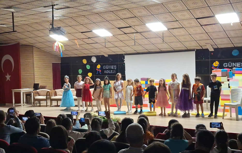 Sanatın yanında olmaya devam edeceğiz.